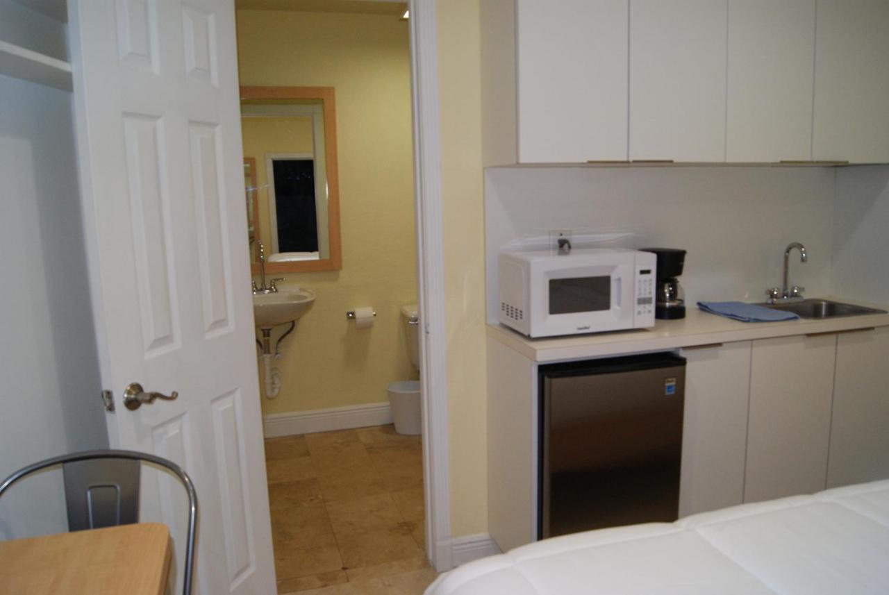 Private Studio Two Miles From Hard Rock Stadium Miami Gardens Eksteriør bilde